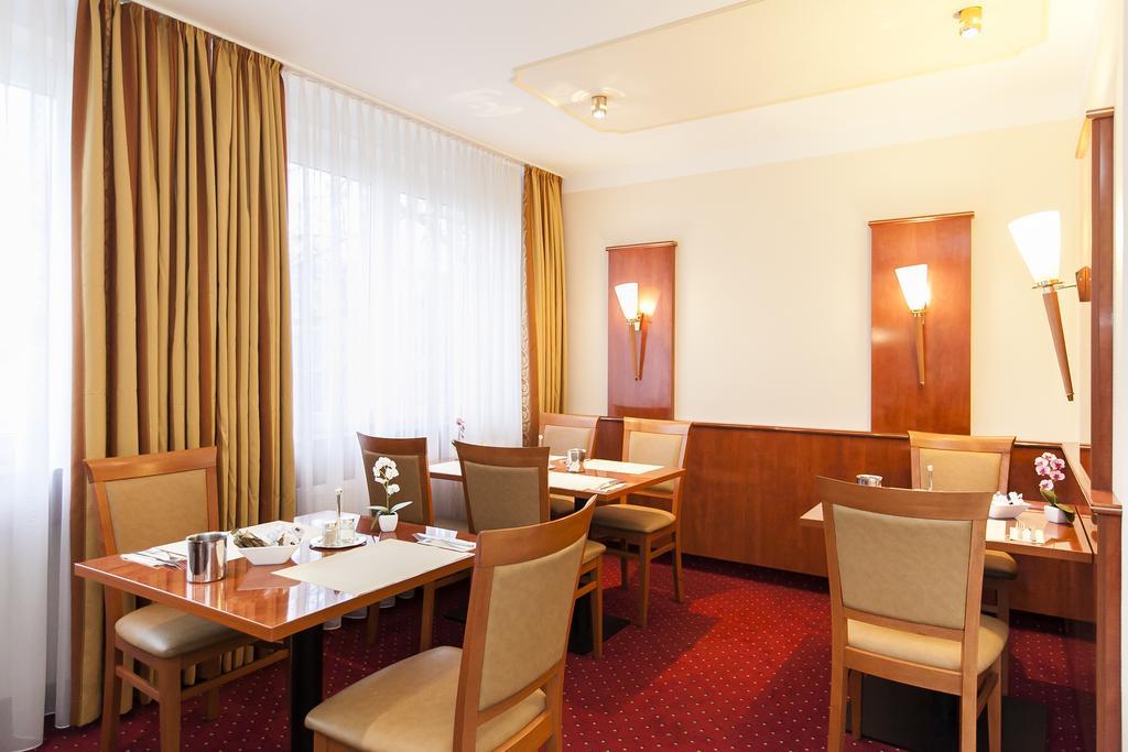 לנגנפלד Hotel Am Berliner Platz מראה חיצוני תמונה