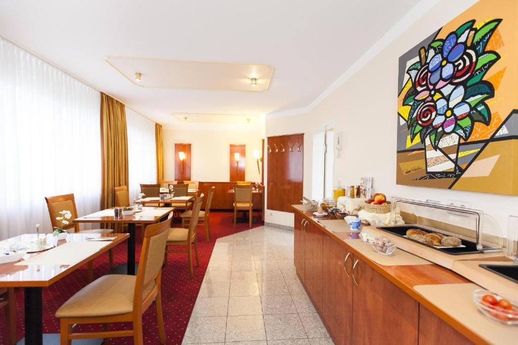 לנגנפלד Hotel Am Berliner Platz מראה חיצוני תמונה